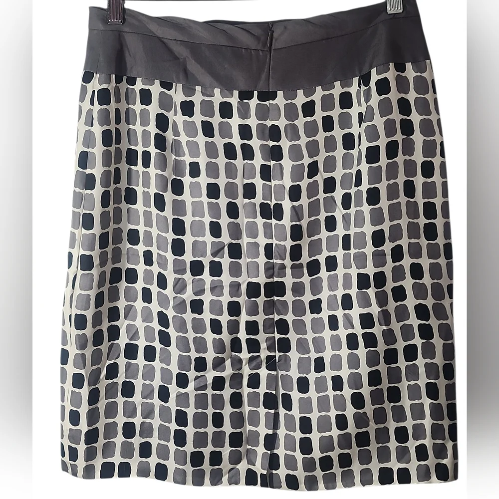 Anthropologie Yoana Baraschi 100% Silk Black and Gray Skirt. 4 - Picture 2 of 10